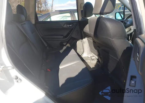 2014 Subaru Forester 2.0Xt Touring z USA, uszkodzony, nr VIN JF2SJGPC8EH457745